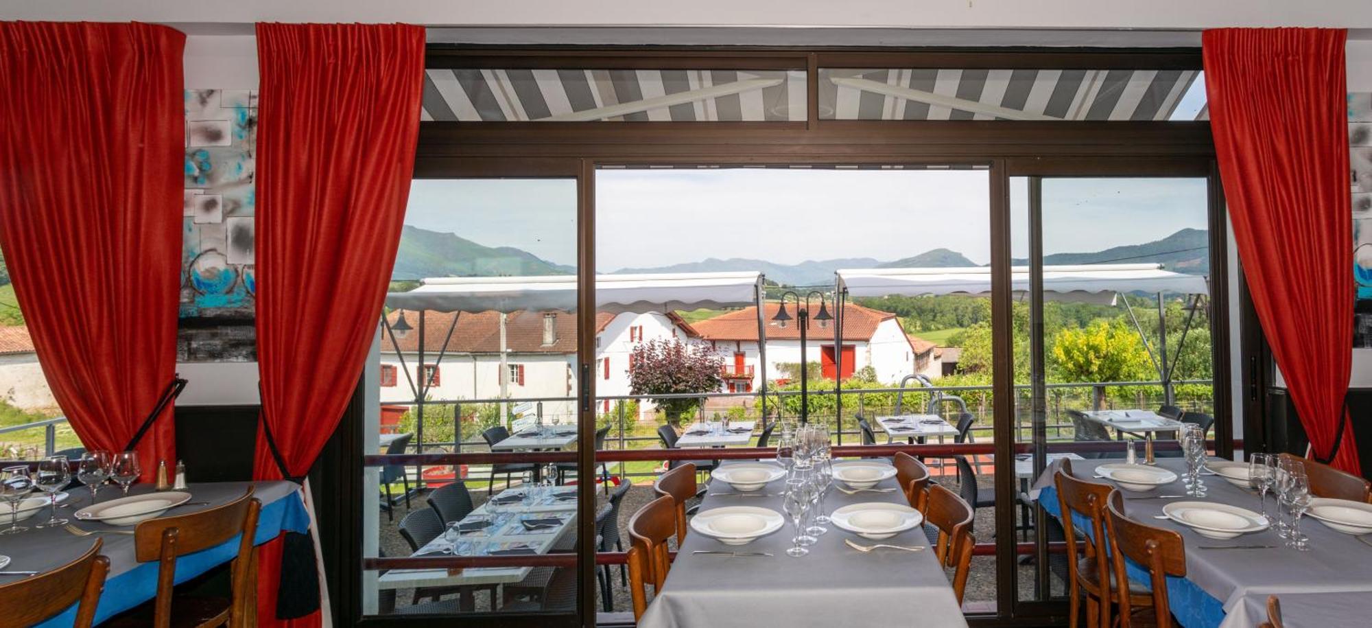 Hotel Restaurant Pecoitz Saint-Jean-Pied-de-Port Εξωτερικό φωτογραφία